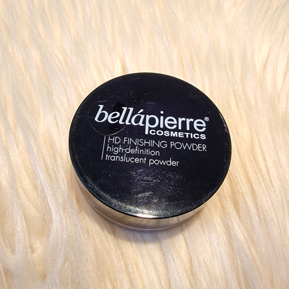 New Bellapierre High Definition Finishing Powder - Translucent - Picture 2 of 10